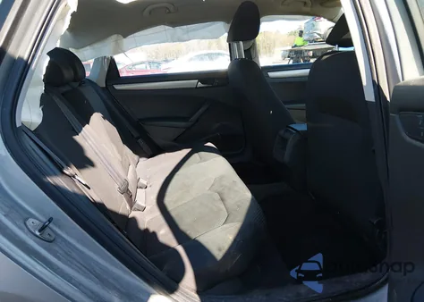 2014 Volkswagen Passat 2.5L S из США, поврежденный, VIN 1VWAH7A38EC007957